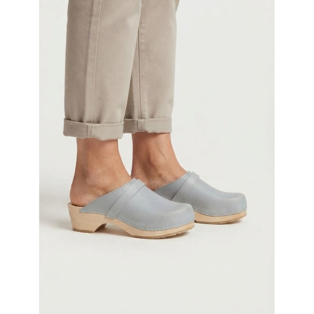 NEW Lotta's wooden leather clogs mules Size 40 blue made in Sweden comfort shoes